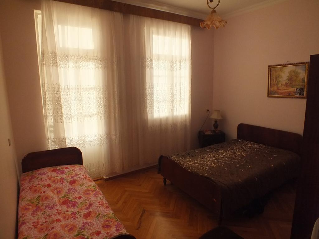 Guest House Lazuri ساربي المظهر الخارجي الصورة